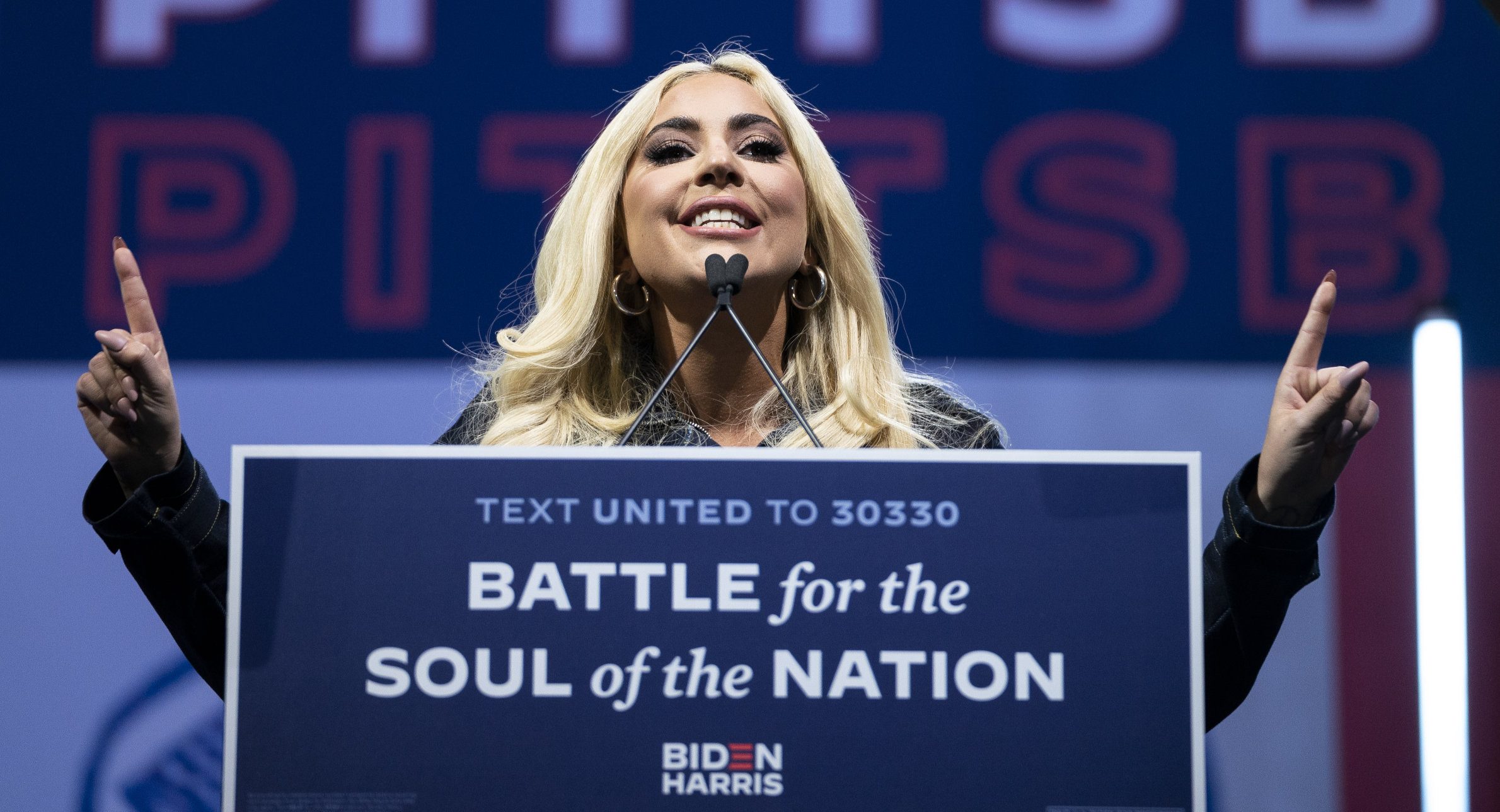 lady-gaga-beiktatas-amerika-elnok