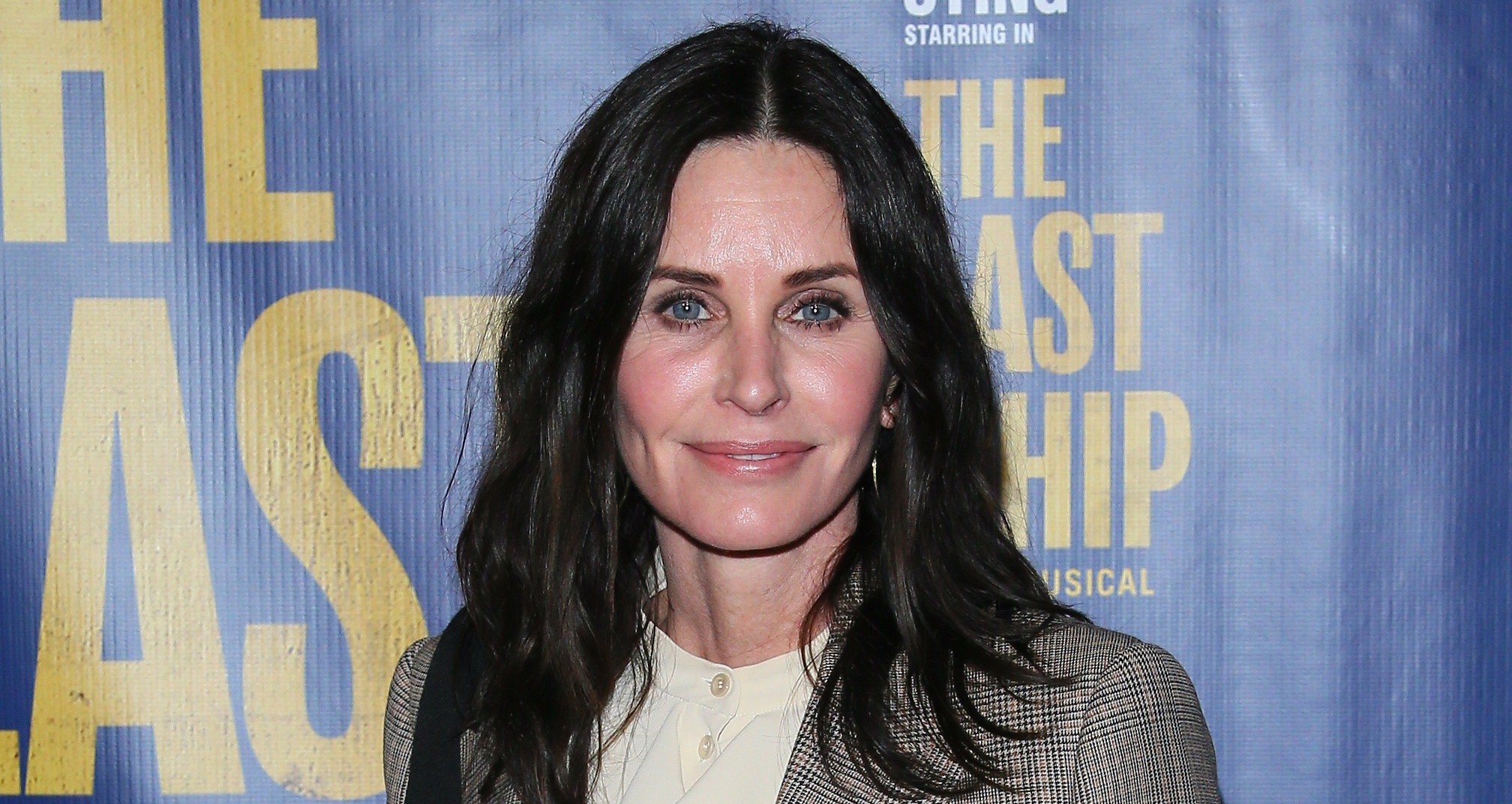 Courteney-Cox-zongora-jobaratok-focimdal