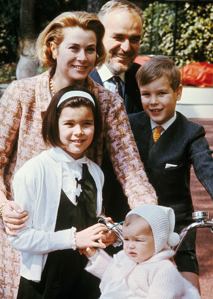 Grace Kelly és Rainer monacói herceg három gyermekükkel | Marie Claire Grace Kelly és három gyermeke